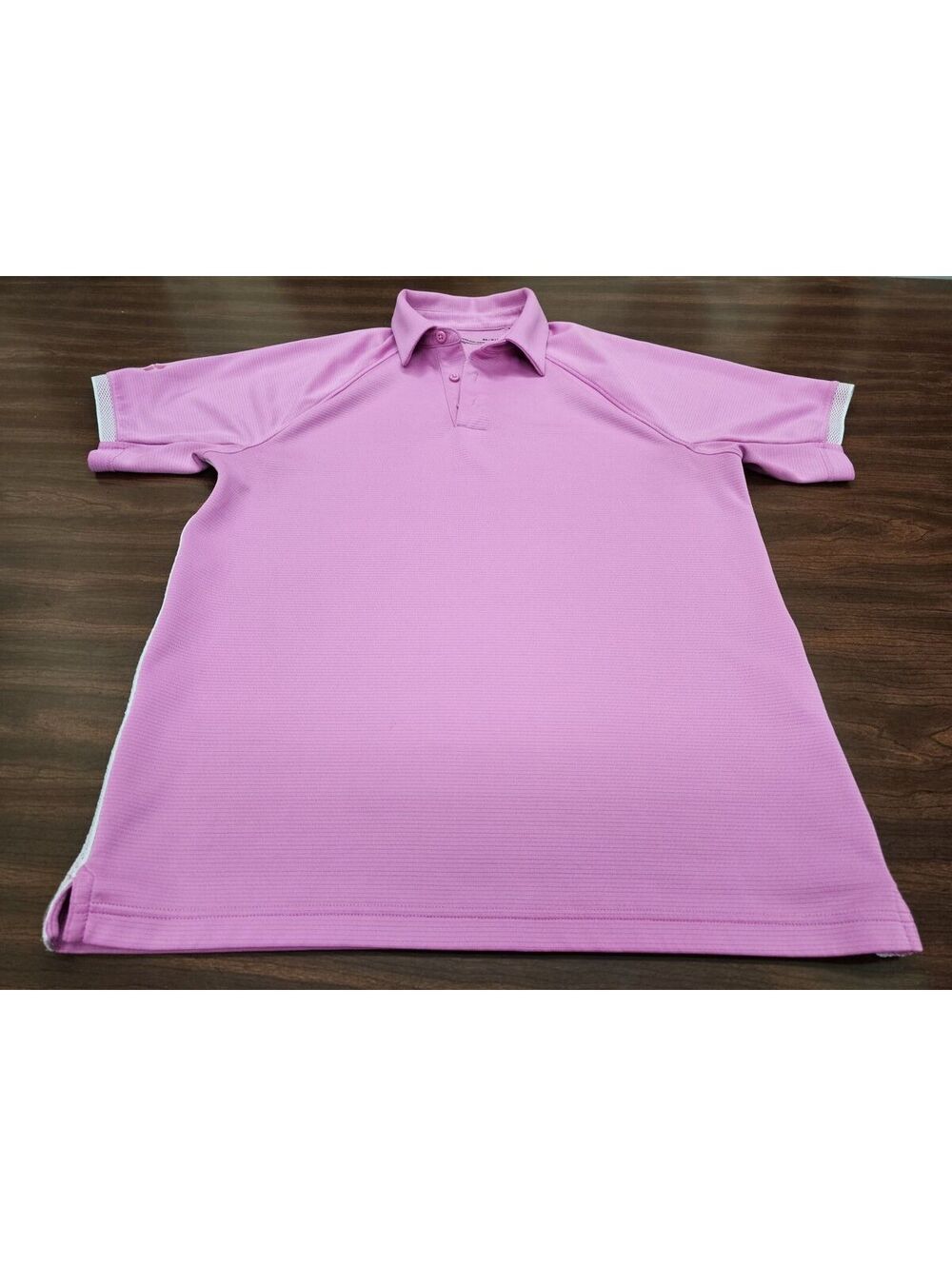 Under Armour HeatGear Size Medium Pink Polo Shirt Loose Fit Sporty Golfcore Top